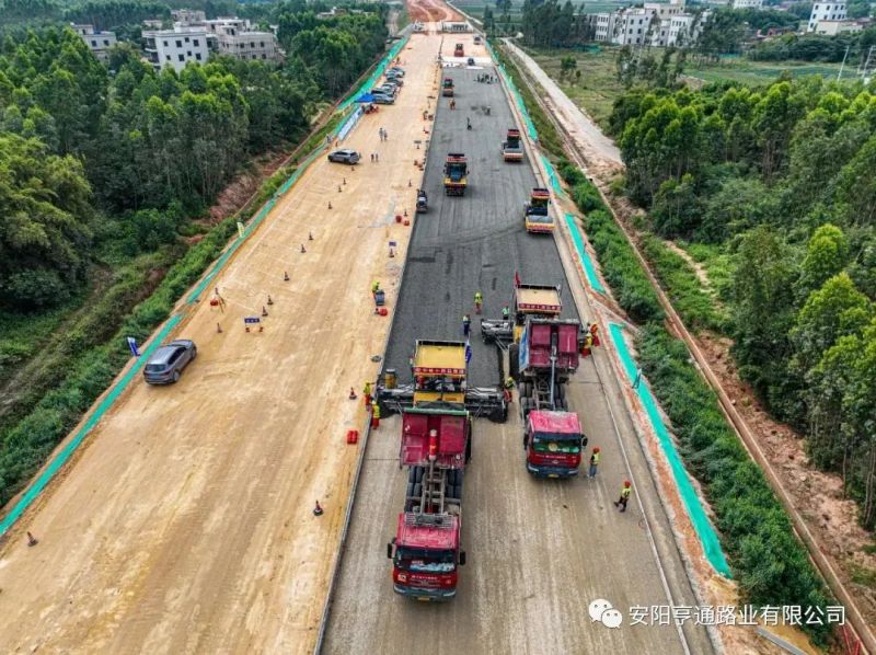 【省重 點項目】3D技術“打印”高速公路，南三島大橋項目進入路面工程施工階段